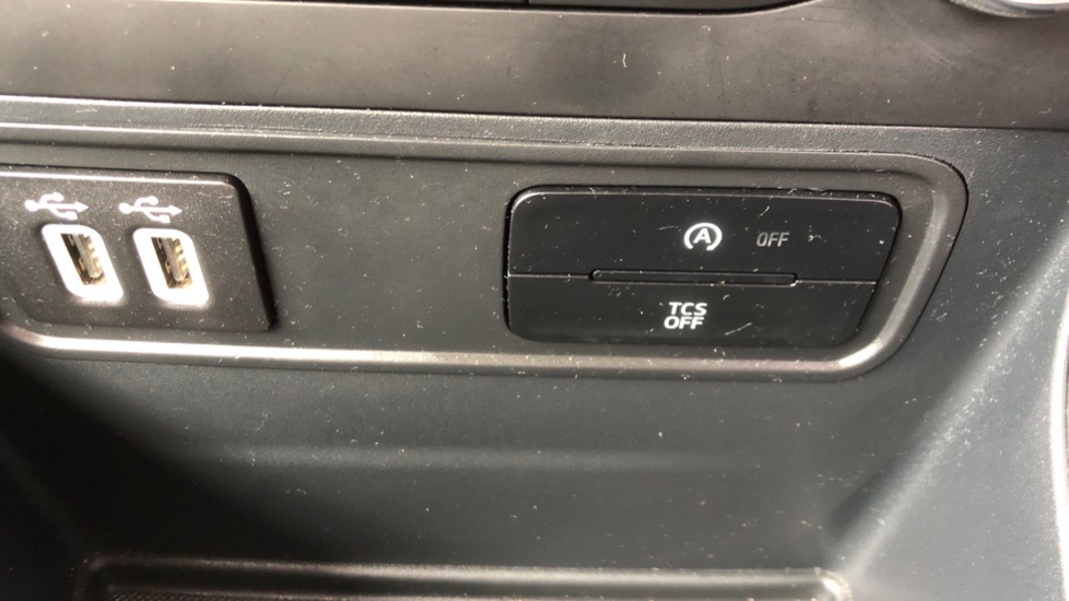 Ford EcoSport 1.0 EcoBoost 125 Titanium 5dr Petrol Hatchback - Image 30