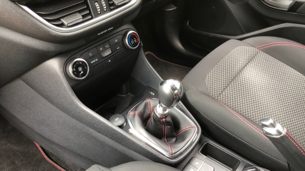 Ford Fiesta 1.0 EcoBoost 125 ST-Line Edition 5dr Petrol Hatchback - Image 13