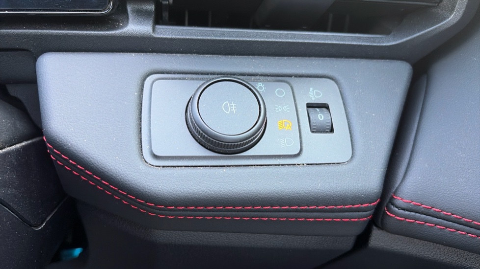 Ford Puma 1.0 EcoBoost Hybrid mHEV ST-Line X 5dr Petrol Hatchback - Image 30