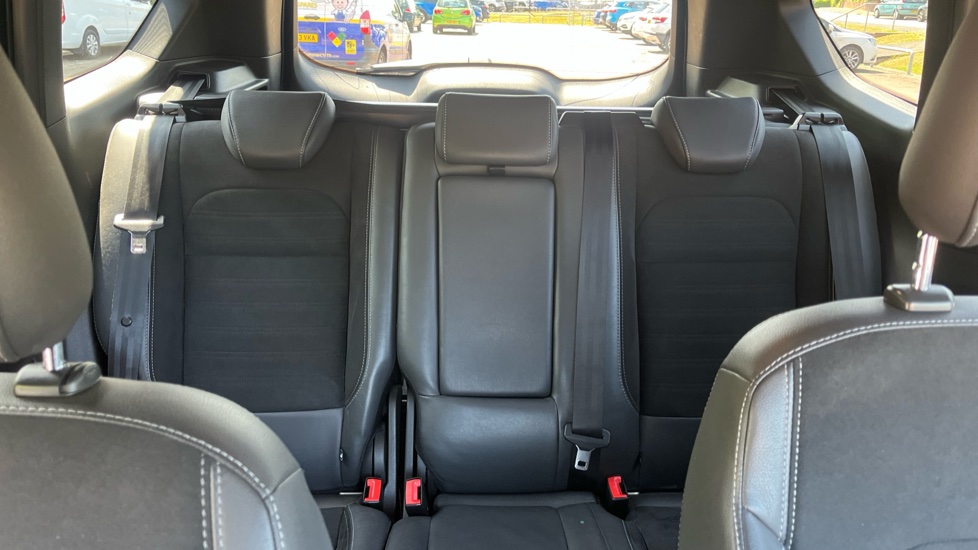 Ford Kuga 2.0 TDCi ST-Line 5dr 2WD Diesel Estate - Image 15