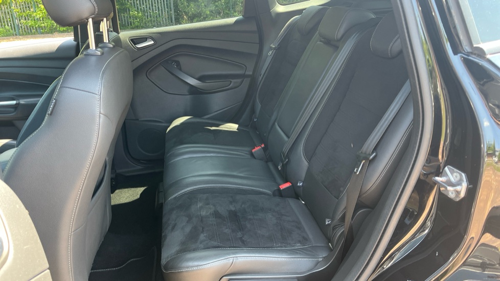 Ford Kuga 2.0 TDCi ST-Line 5dr 2WD Diesel Estate - Image 16