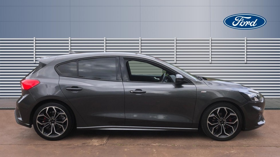 Ford Focus 1.0 EcoBoost 125 ST-Line X 5dr Auto Petrol Hatchback - Image 5
