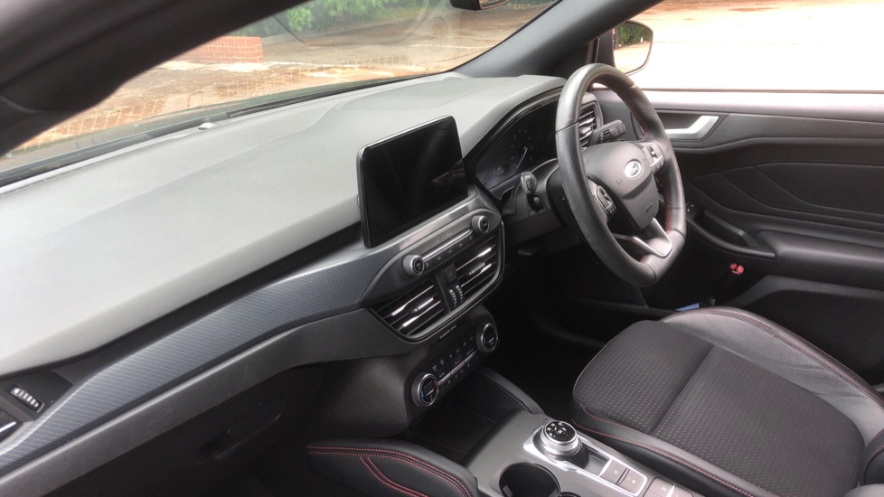 Ford Focus 1.0 EcoBoost 125 ST-Line X 5dr Auto Petrol Hatchback - Image 9
