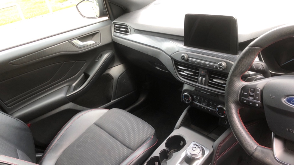 Ford Focus 1.0 EcoBoost 125 ST-Line X 5dr Auto Petrol Hatchback - Image 14