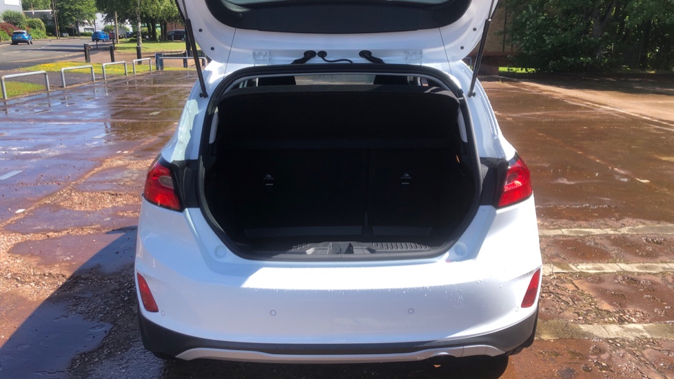 Ford Fiesta 1.0 EcoBoost Active 5dr Petrol Hatchback - Image 4