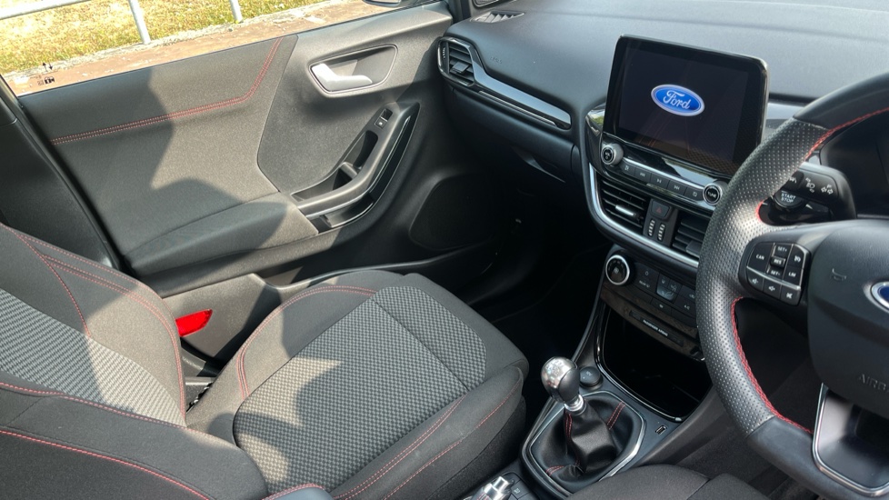 Ford Puma 1.0 EcoBoost Hybrid mHEV ST-Line 5dr Petrol Hatchback - Image 14