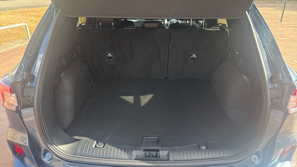Ford Kuga 1.5 EcoBoost 150 ST-Line Edition 5dr Petrol Estate - Image 4