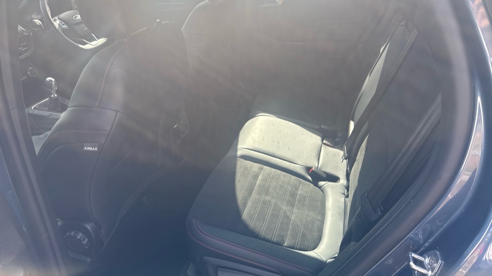 Ford Kuga 1.5 EcoBoost 150 ST-Line Edition 5dr Petrol Estate - Image 16