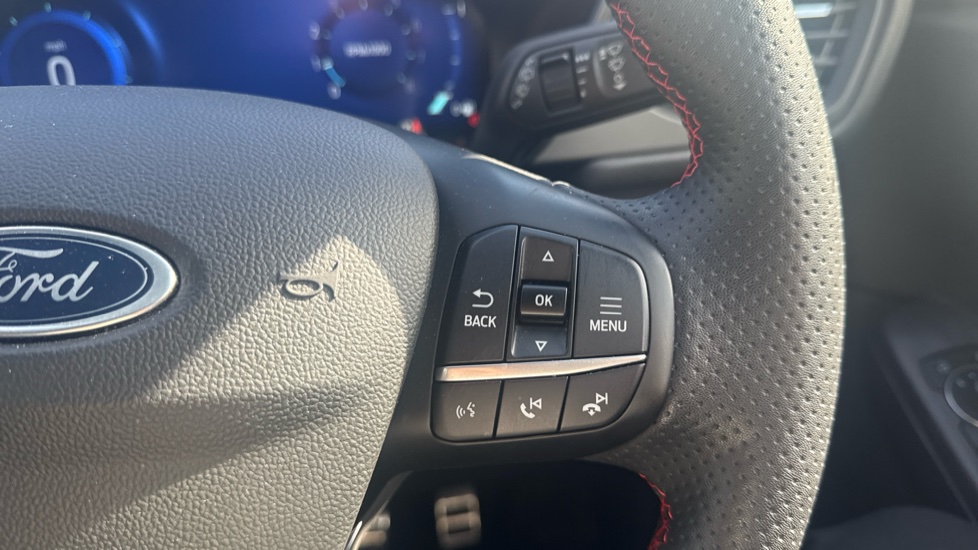 Ford Kuga 1.5 EcoBoost 150 ST-Line Edition 5dr Petrol Estate - Image 23