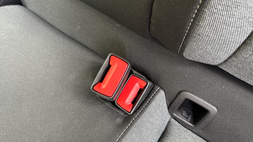 SEAT Ateca 1.0 TSI SE Technology 5dr Petrol Estate - Image 17