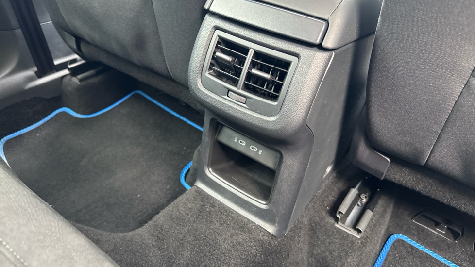 SEAT Ateca 1.0 TSI SE Technology 5dr Petrol Estate - Image 32