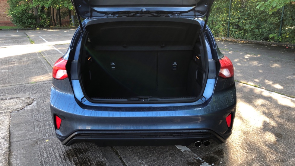 Ford Focus 1.0 EcoBoost 125 ST-Line 5dr Petrol Hatchback - Image 4