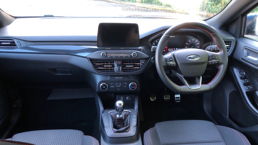 Ford Focus 1.0 EcoBoost 125 ST-Line 5dr Petrol Hatchback - Image 10