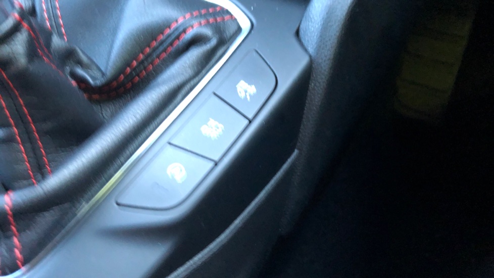 Ford Focus 1.0 EcoBoost 125 ST-Line 5dr Petrol Hatchback - Image 27