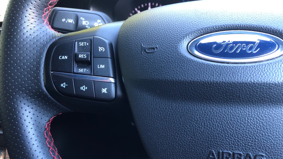 Ford Focus 1.0 EcoBoost 125 ST-Line 5dr Petrol Hatchback - Image 30