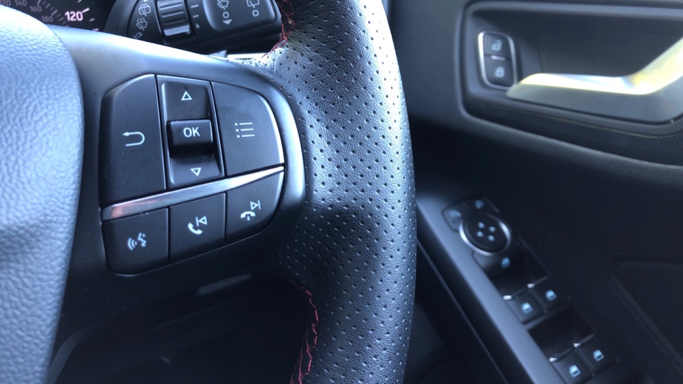 Ford Focus 1.0 EcoBoost 125 ST-Line 5dr Petrol Hatchback - Image 31