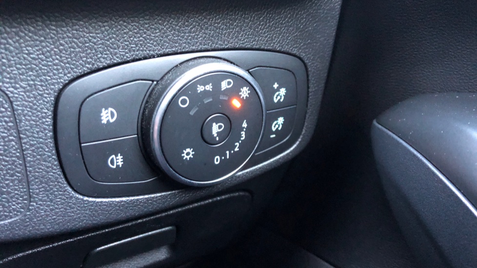 Ford Focus 1.0 EcoBoost 125 ST-Line 5dr Petrol Hatchback - Image 32