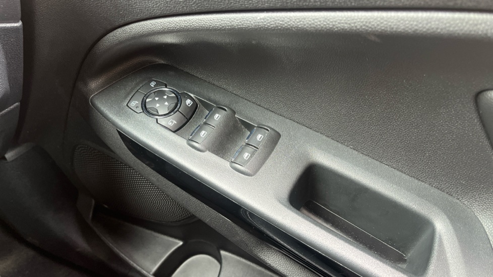 Ford EcoSport 1.0 EcoBoost 125 Titanium 5dr Petrol Hatchback - Image 27