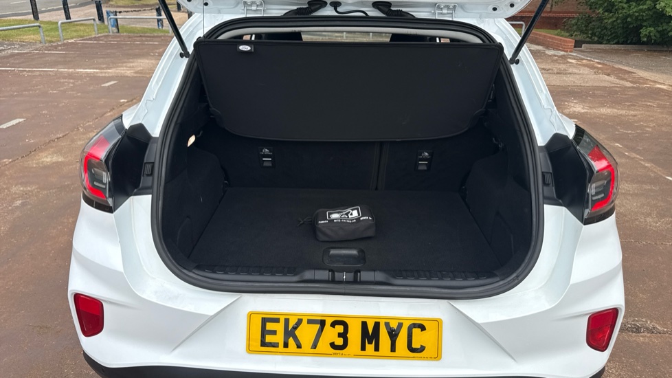 Ford Puma 1.0 EcoBoost Hybrid mHEV Titanium 5dr Petrol Hatchback - Image 4
