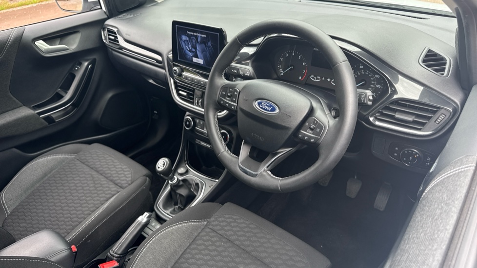 Ford Puma 1.0 EcoBoost Hybrid mHEV Titanium 5dr Petrol Hatchback - Image 11