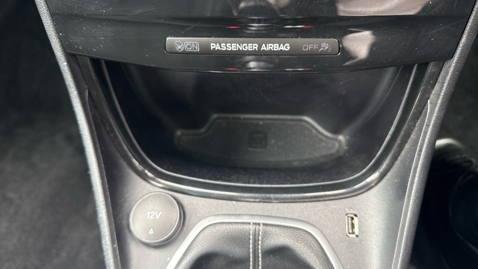 Ford Puma 1.0 EcoBoost Hybrid mHEV Titanium 5dr Petrol Hatchback - Image 28