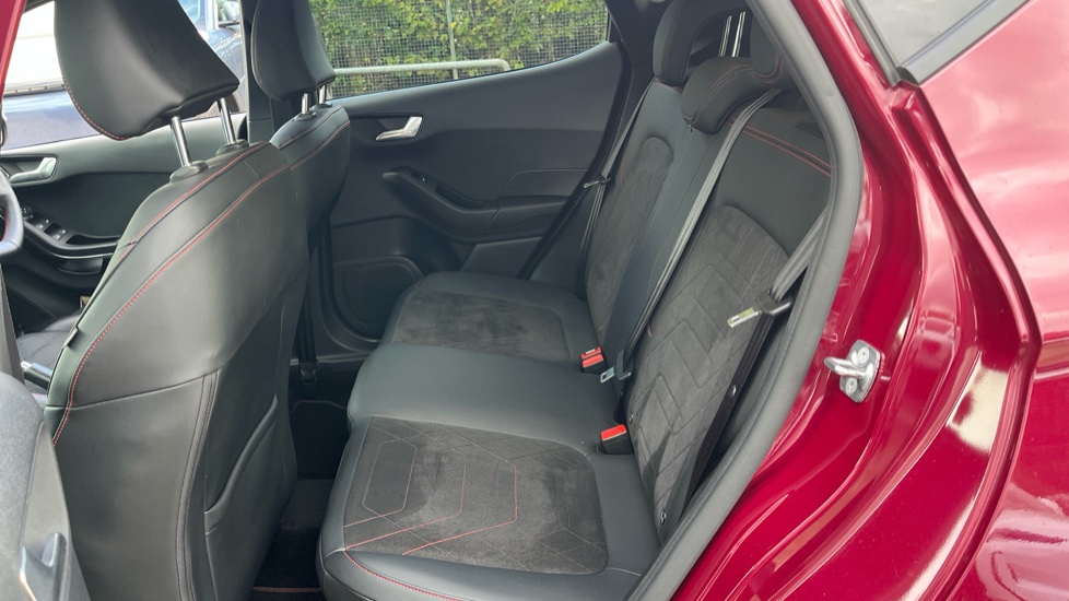 Ford Fiesta 1.0 EcoBoost Hybrid mHEV 155 ST-Line Vignale 5dr Petrol Hatchback - Image 16