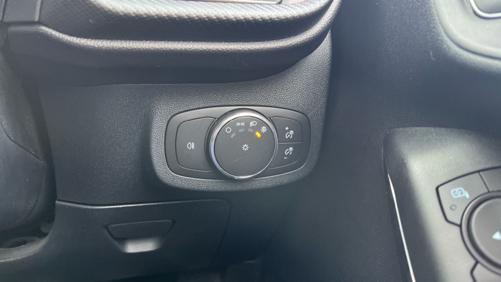 Ford Fiesta 1.0 EcoBoost Hybrid mHEV 155 ST-Line Vignale 5dr Petrol Hatchback - Image 26