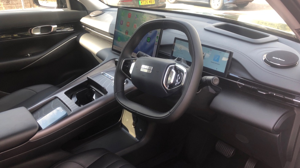 Geely Starray 1.5 EM-i Ultra 5dr Auto Estate - Image 11