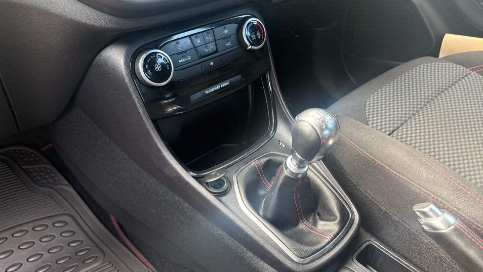 Ford Puma 1.0 EcoBoost Hybrid mHEV ST-Line 5dr Petrol Hatchback - Image 13