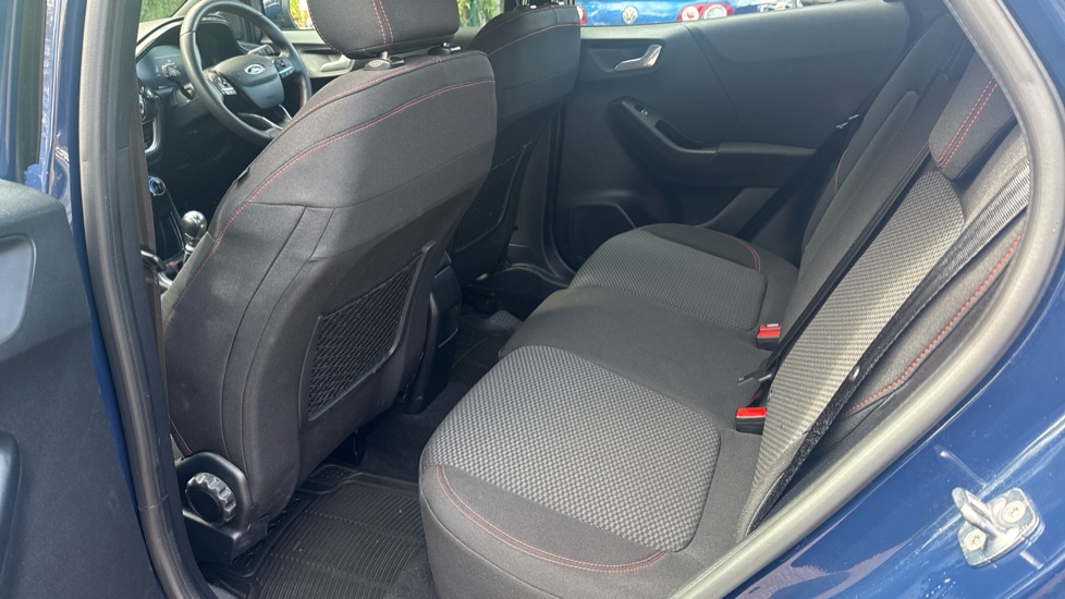 Ford Puma 1.0 EcoBoost Hybrid mHEV ST-Line 5dr Petrol Hatchback - Image 16