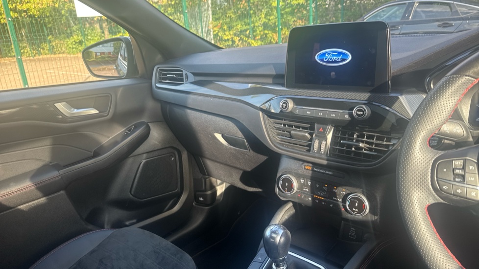 Ford Kuga 1.5 EcoBoost 150 ST-Line X Edition 5dr Petrol Estate - Image 14