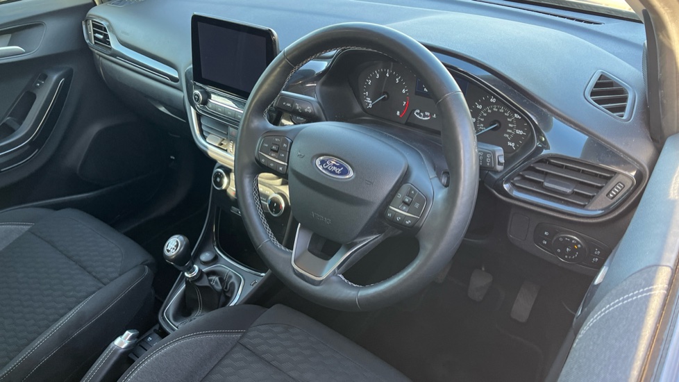 Ford Puma 1.0 EcoBoost Hybrid mHEV Titanium 5dr Petrol Hatchback - Image 11