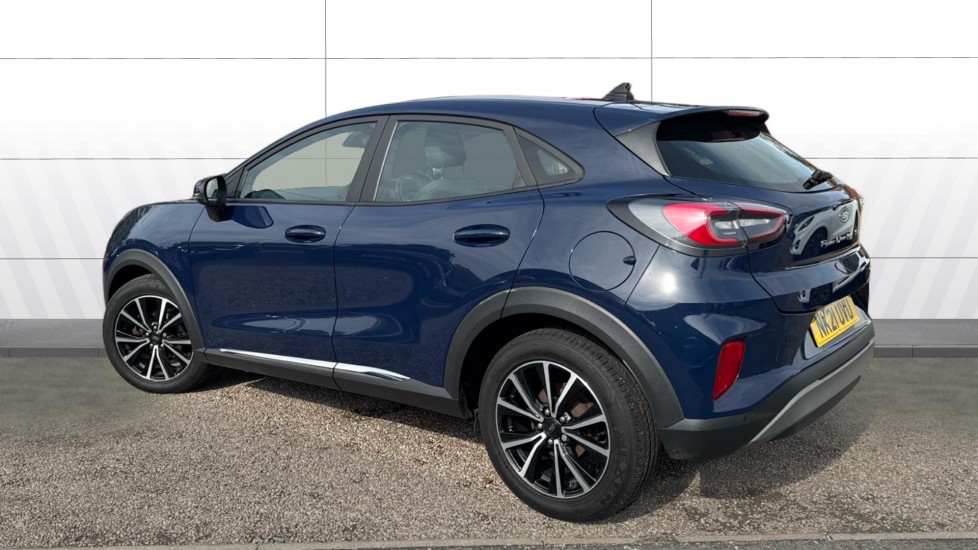 Ford Puma 1.0 EcoBoost Hybrid mHEV Titanium 5dr Petrol Hatchback - Image 2