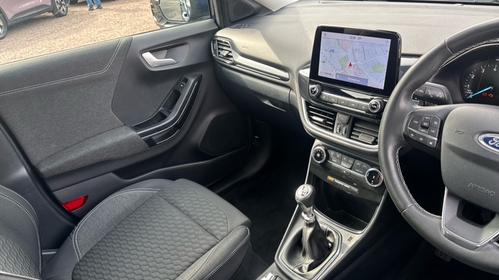 Ford Puma 1.0 EcoBoost Hybrid mHEV Titanium 5dr Petrol Hatchback - Image 14