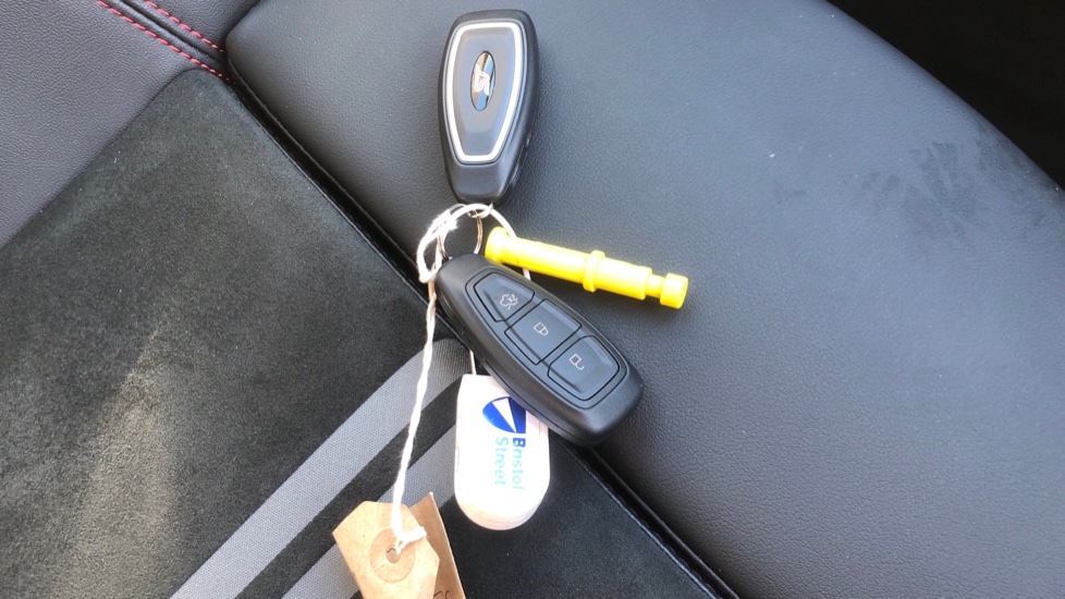 Ford Puma ST 1.5 EcoBoost ST 5dr Petrol Hatchback - Image 19