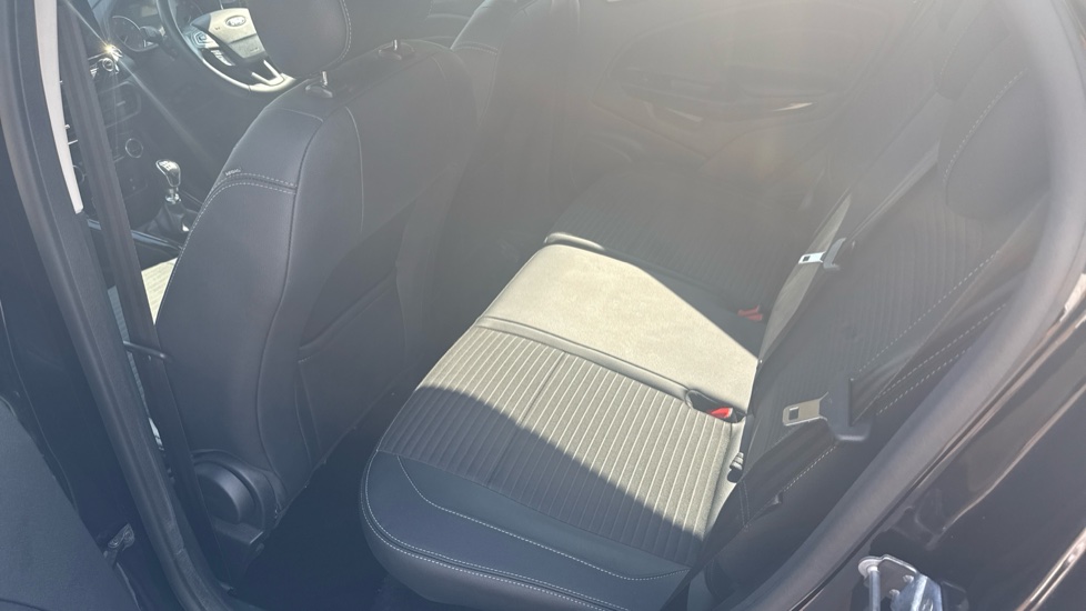 Ford EcoSport 1.0 EcoBoost 125 ST-Line 5dr Petrol Hatchback - Image 15