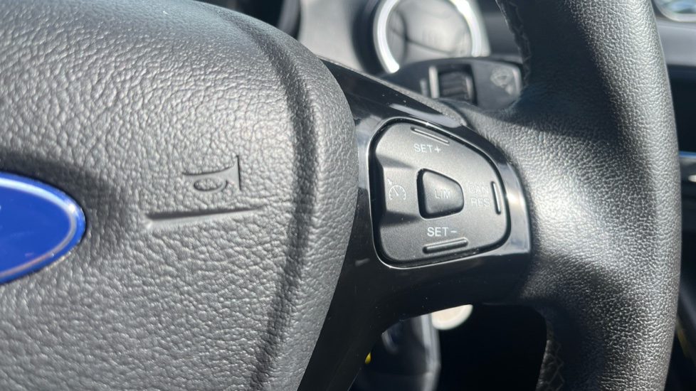 Ford KA+ 1.2 85 Zetec 5dr Petrol Hatchback - Image 25