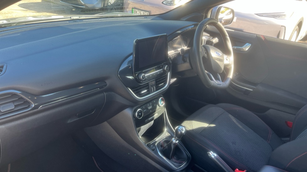Ford Puma 1.0 EcoBoost Hybrid mHEV ST-Line 5dr Petrol Hatchback - Image 9