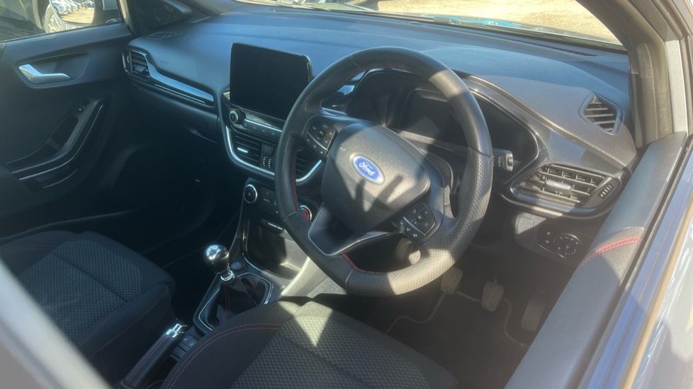 Ford Puma 1.0 EcoBoost Hybrid mHEV ST-Line 5dr Petrol Hatchback - Image 11