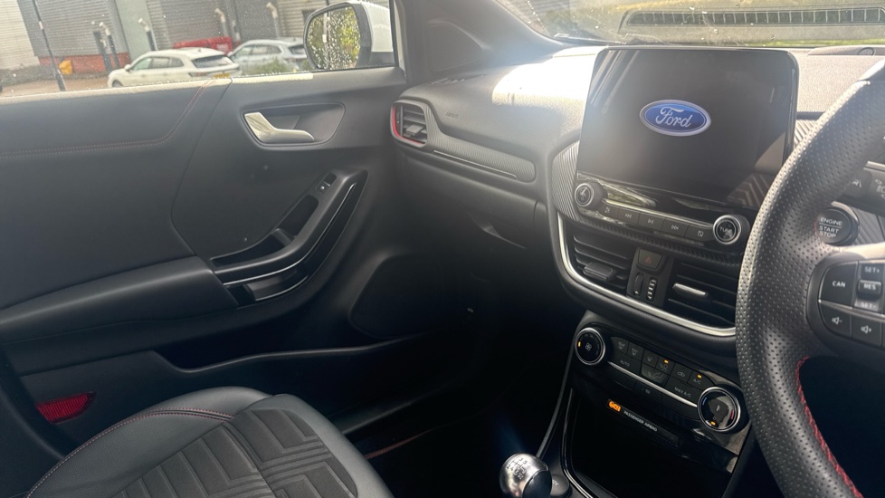 Ford Puma 1.0 EcoBoost Hybrid mHEV 155 ST-Line X 5dr Petrol Hatchback - Image 14