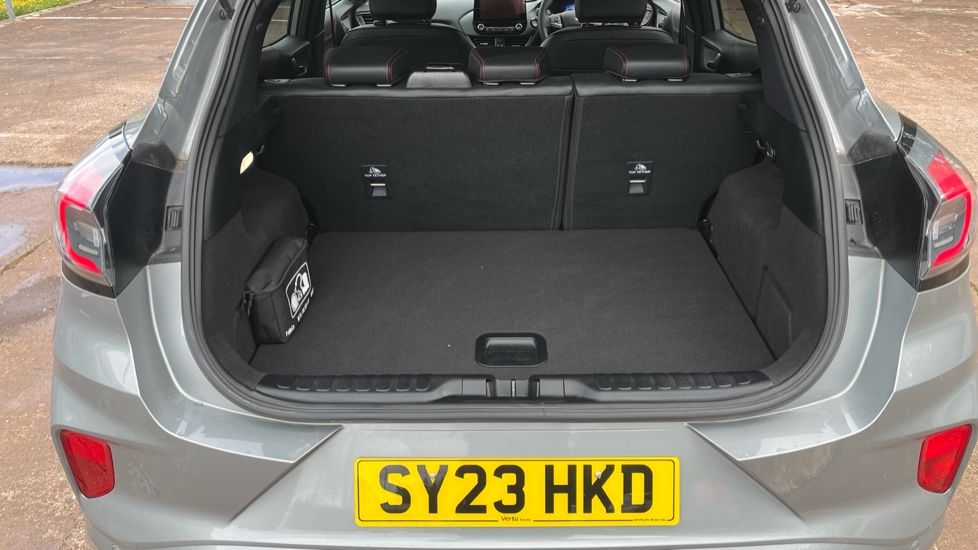 Ford Puma 1.0 EcoBoost Hybrid mHEV ST-Line X 5dr DCT Petrol Hatchback - Image 4
