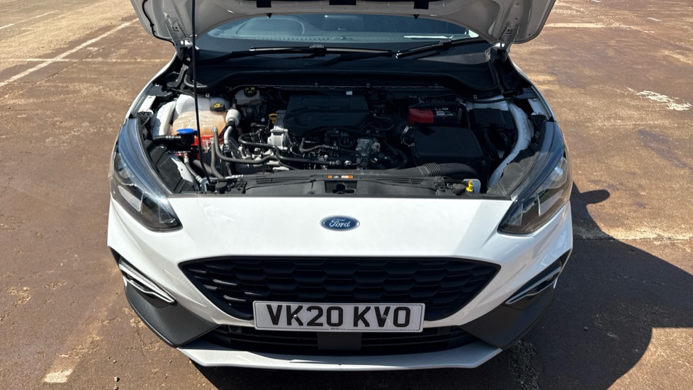 Ford Focus 1.0 EcoBoost 125 Active 5dr Petrol Hatchback - Image 8