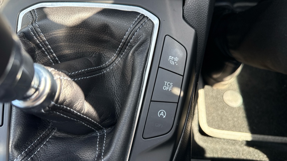 Ford Focus 1.0 EcoBoost 125 Active 5dr Petrol Hatchback - Image 27
