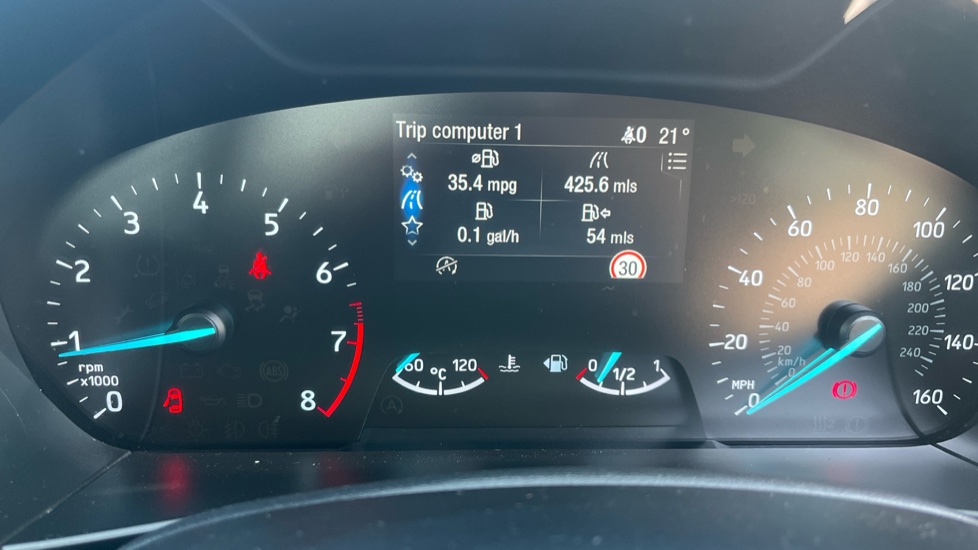 Ford Focus 1.0 EcoBoost 100 Zetec 5dr Petrol Hatchback - Image 18