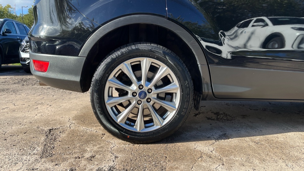 Ford Kuga 2.0 TDCi Titanium Edition 5dr 2WD Diesel Estate - Image 7