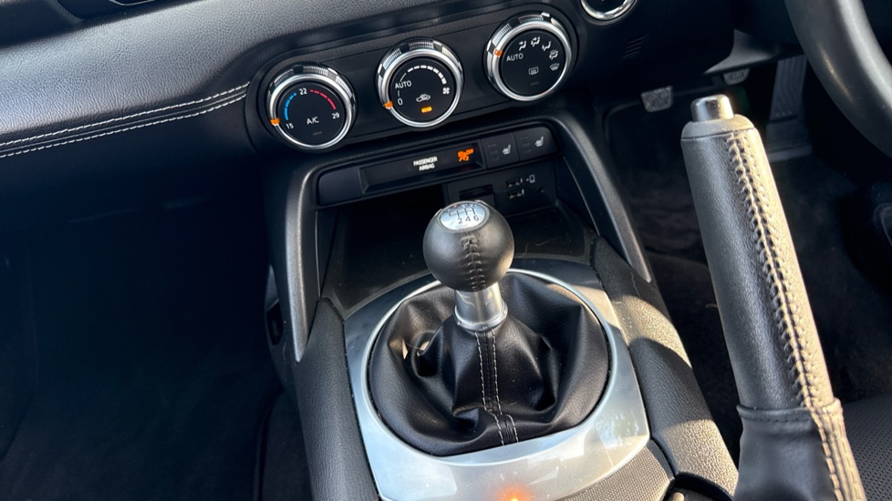 Mazda MX-5 2.0 [184] Exclusive-Line 2dr Petrol Convertible - Image 13