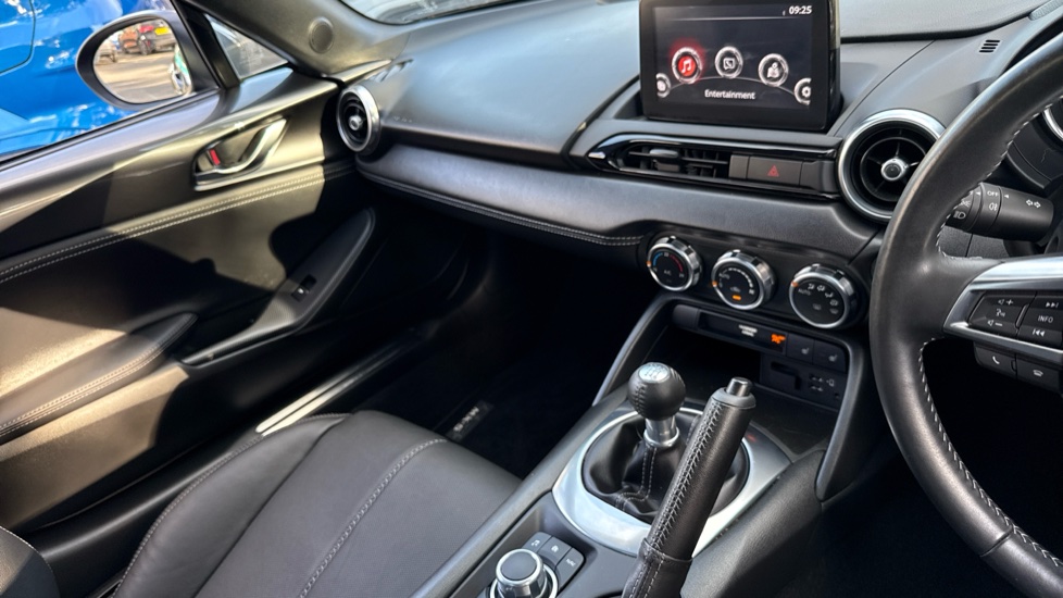 Mazda MX-5 2.0 [184] Exclusive-Line 2dr Petrol Convertible - Image 14