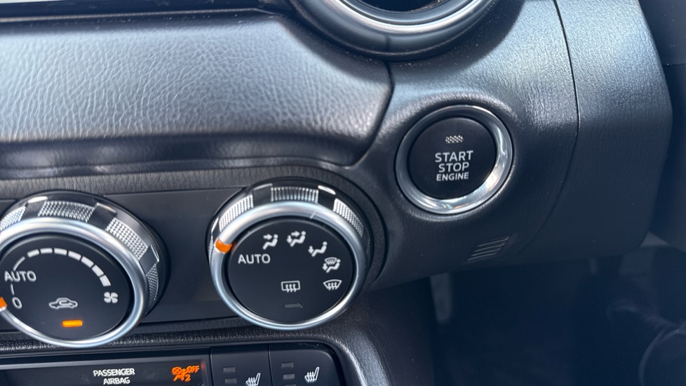 Mazda MX-5 2.0 [184] Exclusive-Line 2dr Petrol Convertible - Image 22