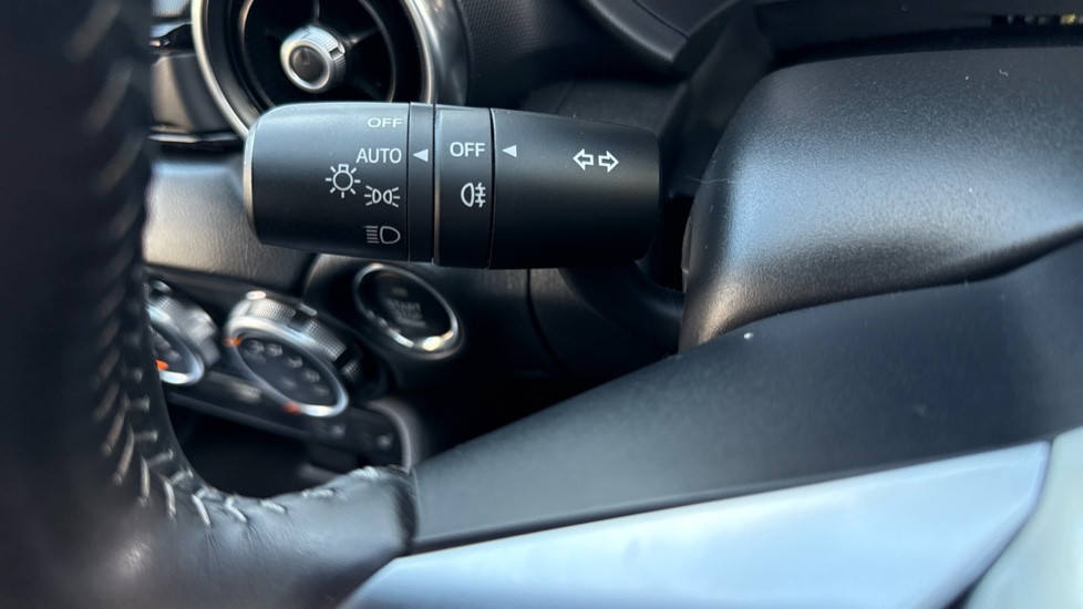 Mazda MX-5 2.0 [184] Exclusive-Line 2dr Petrol Convertible - Image 23