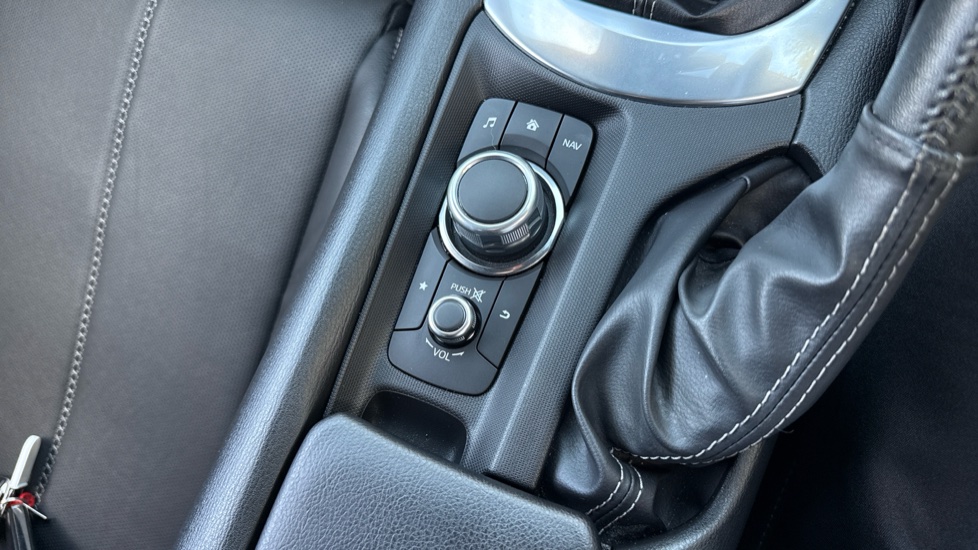 Mazda MX-5 2.0 [184] Exclusive-Line 2dr Petrol Convertible - Image 26